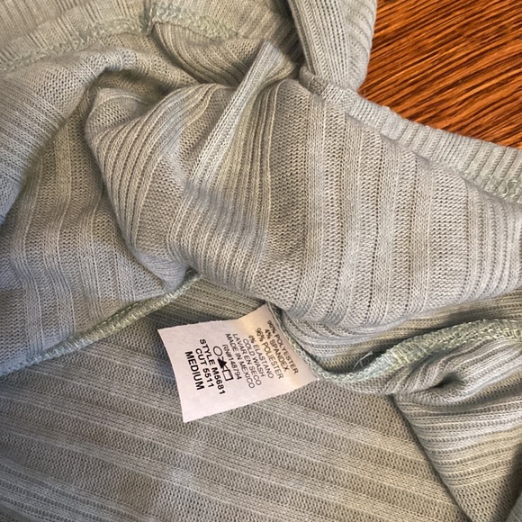 Blue Sage Open Back Ribbed Short Sleeve Top - Picture 14 of 16